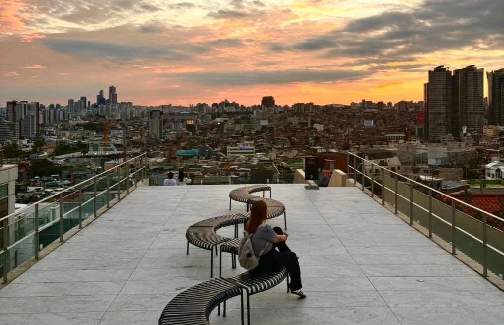 Cafes of Seoul: Cafe Comfort and Komfortabel&nbsp;Cafe