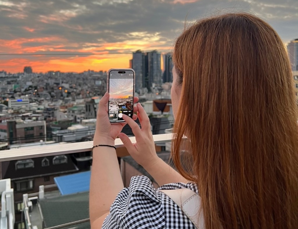 Gabriela Loves: Holafly