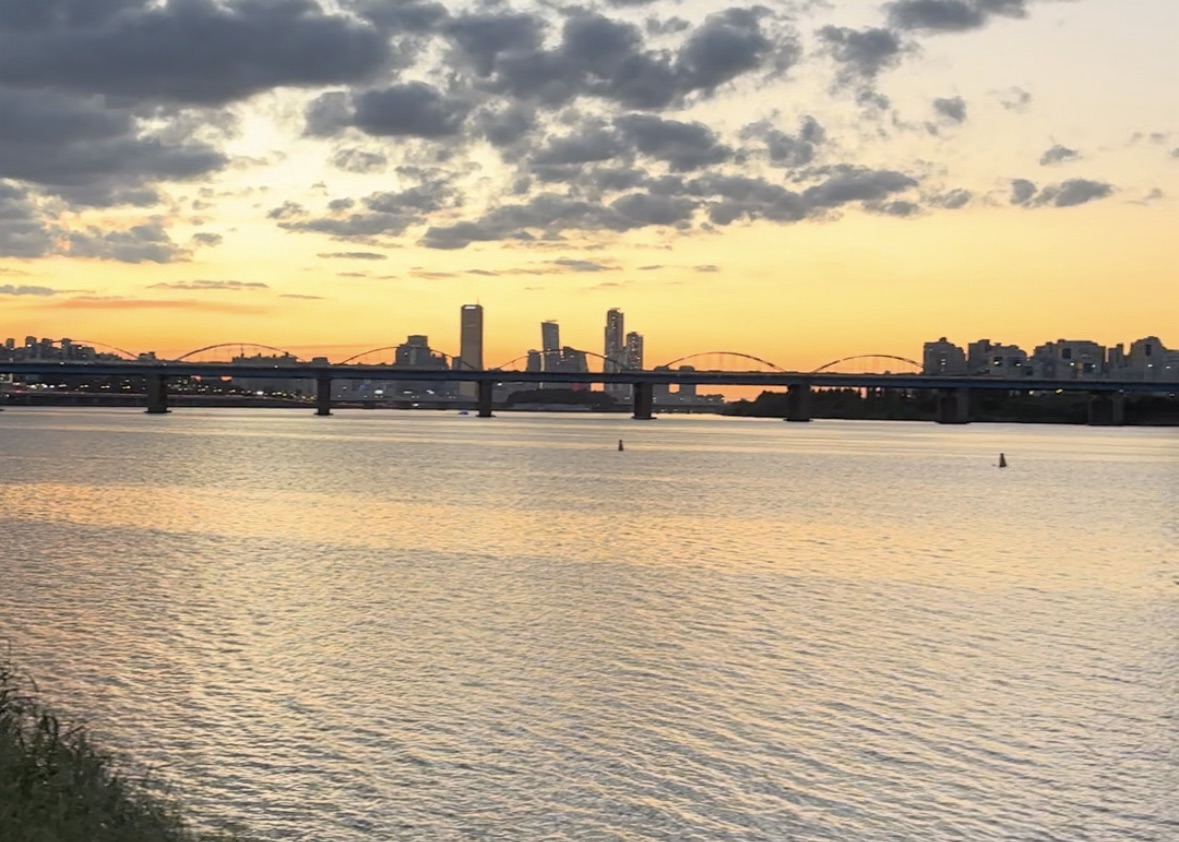 Activities: Ramyeon in Han&nbsp;River