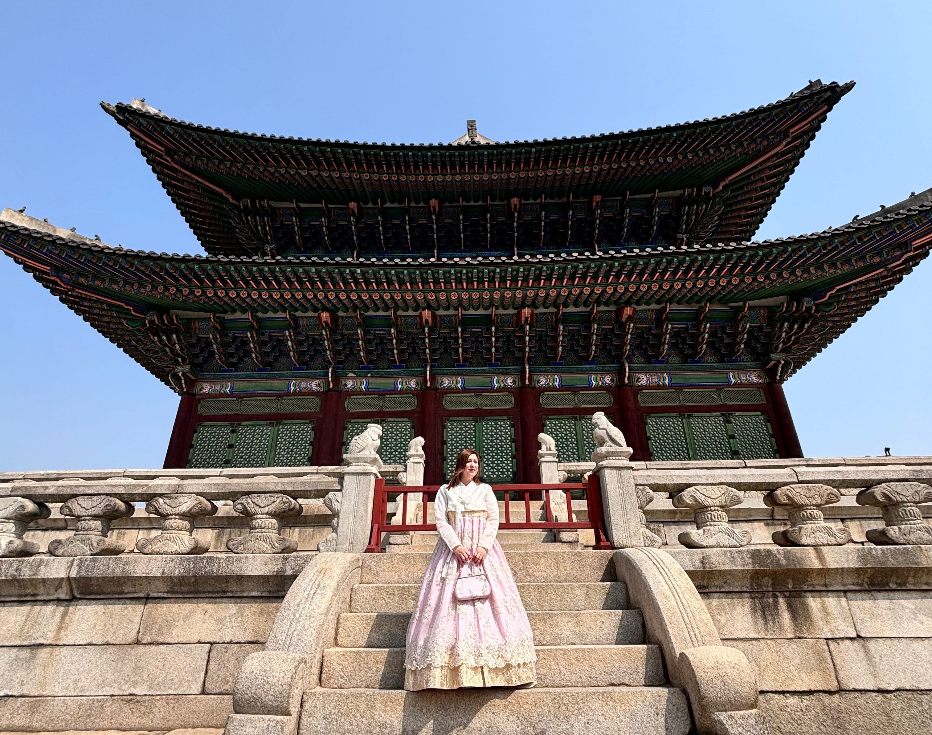 Vlog: Day 07 Seoul | Hanbok Experience, Gyeongbokgung Palace & Michelin-Star BBQ&nbsp;Night