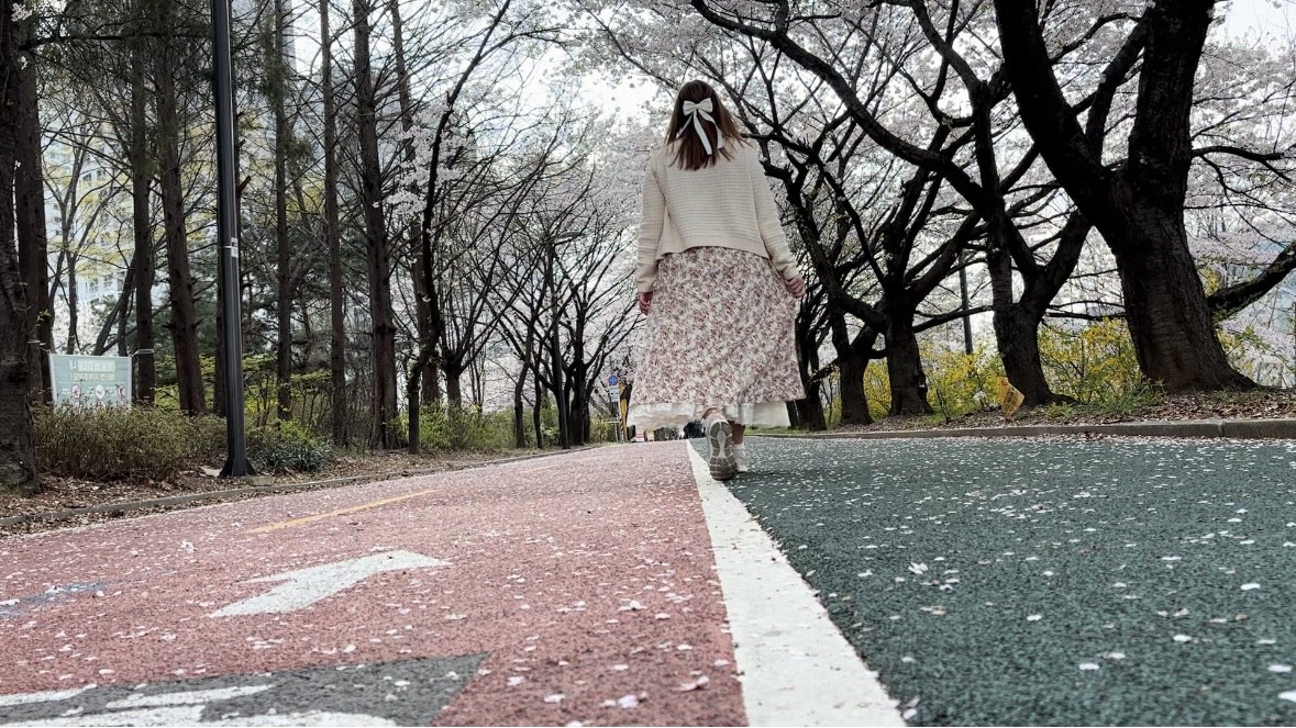 Vlog: Day 10 Seoul | Part Two | Cherry Blossoms, Banpo Bridge & Han River&nbsp;Ramen