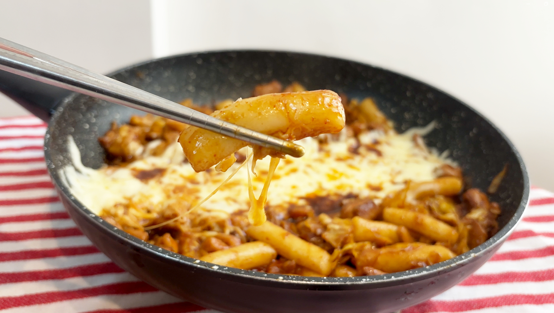 Let’s cook! Dakgalbi&nbsp;닭갈비